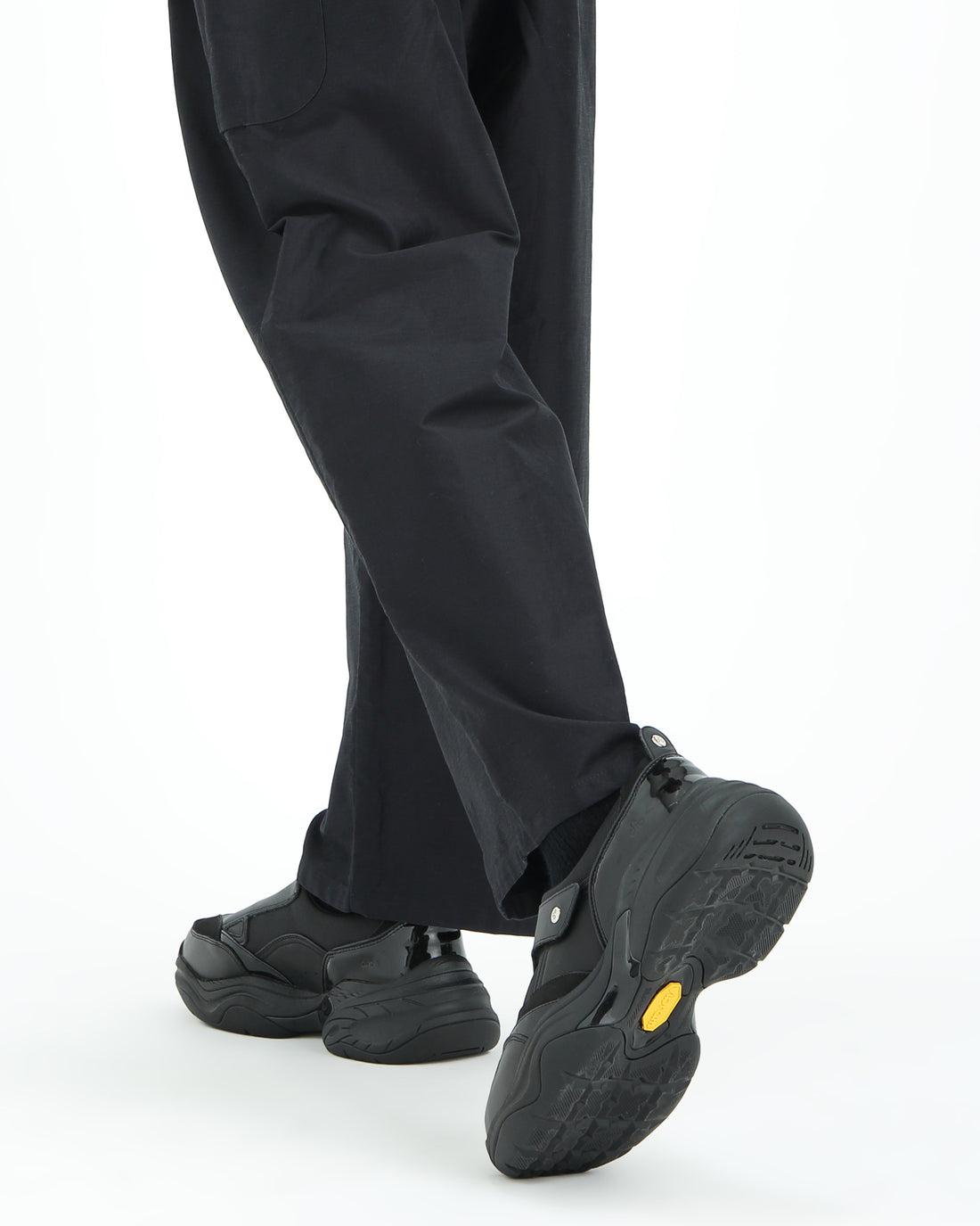 SHELL (Black)