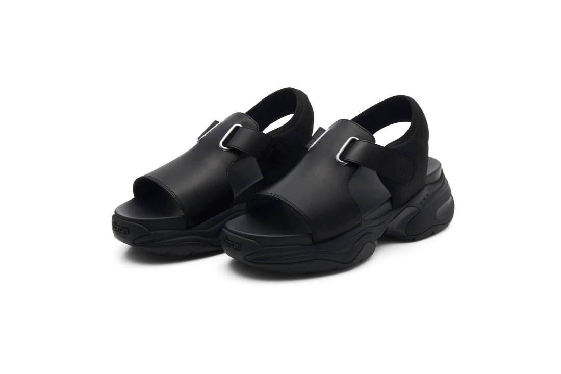 MONOLITH (Black)