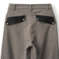 フットウェアブランドOAO(オーエーオー)のトラウザーズLES ARCS TROUSERS KHAKI(レザルクトラウザーズ)