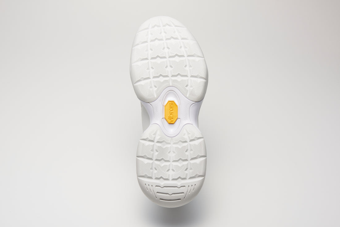 AUTH (White)