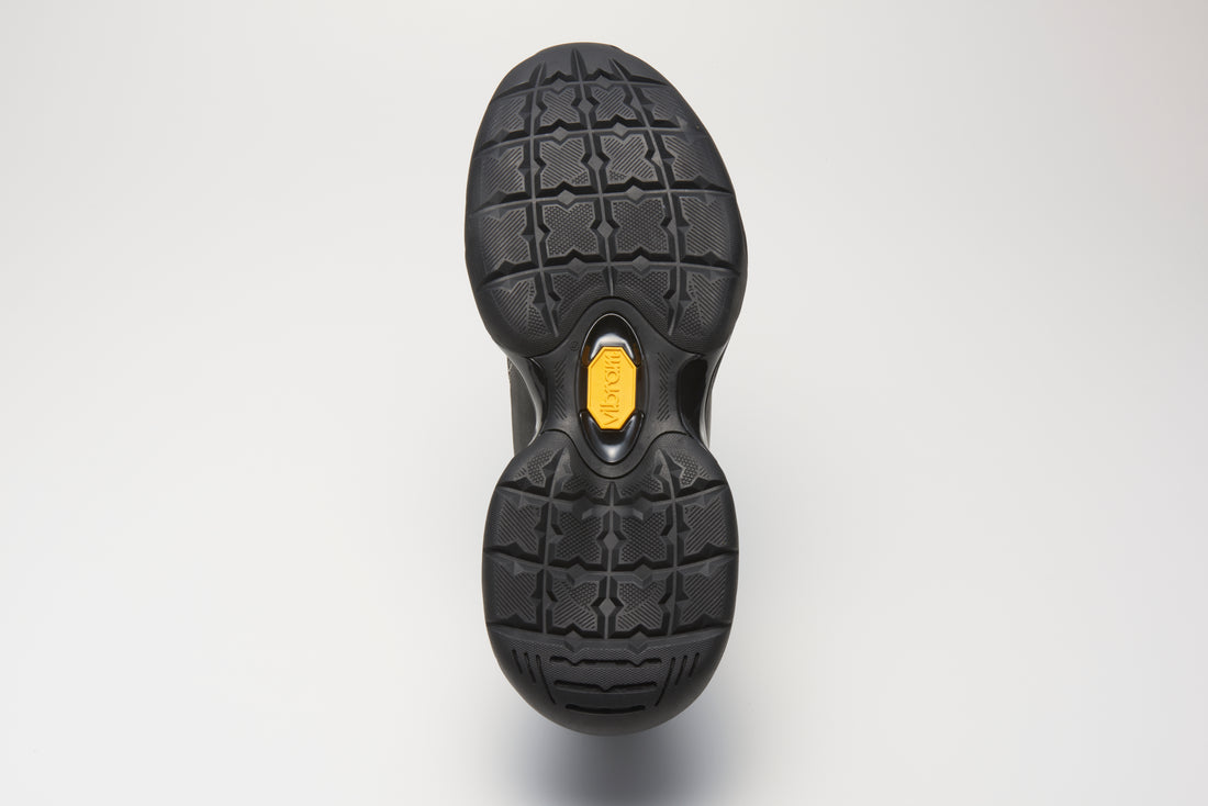 AUTH (Black)