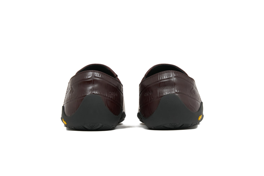 FACET (Wine Red)