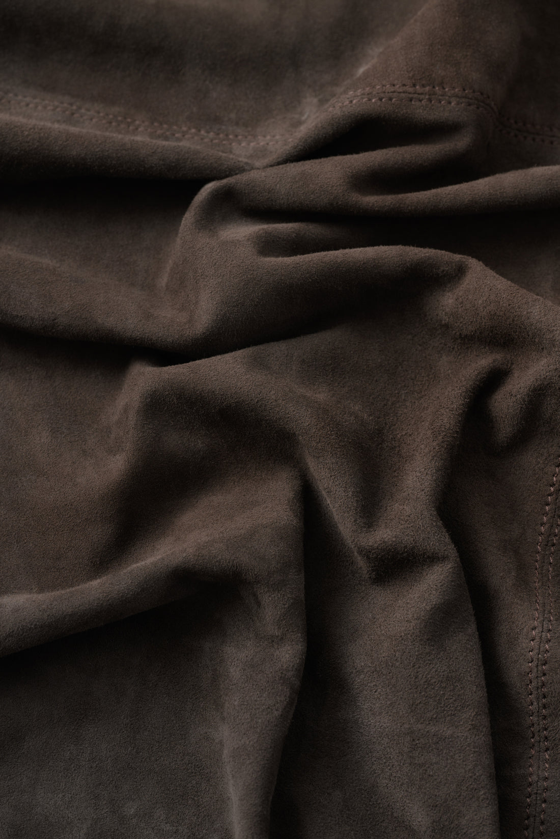 GOAT SUEDE LEATHER STOLE (BROWN)