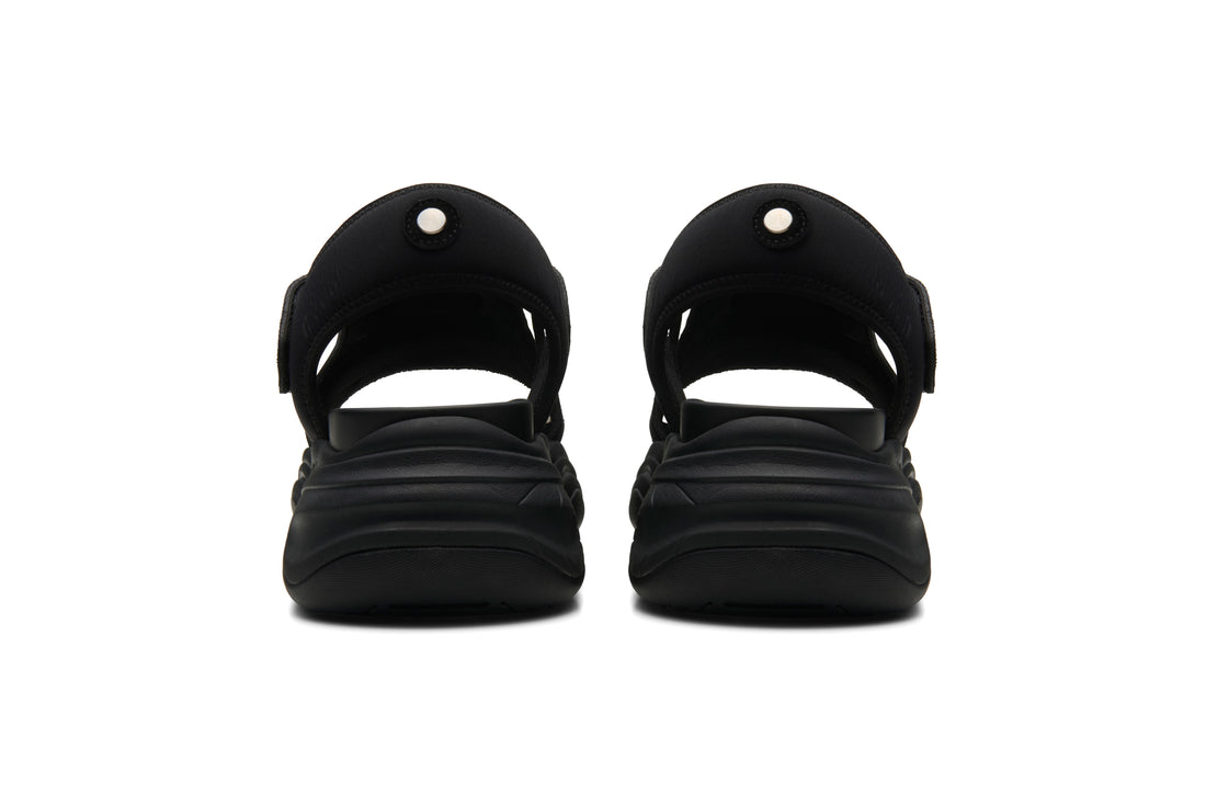 フットウェアブランドOAO(オーエーオー)のレザーシューズMONOLITH Black Suede