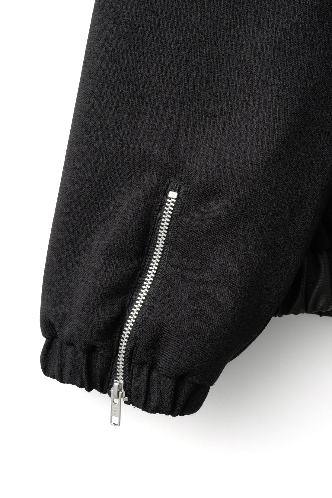 フットウェアブランドOAO(オーエーオー)のジャケットLES ARCS JACKET BLACK(レザルクジャケット)