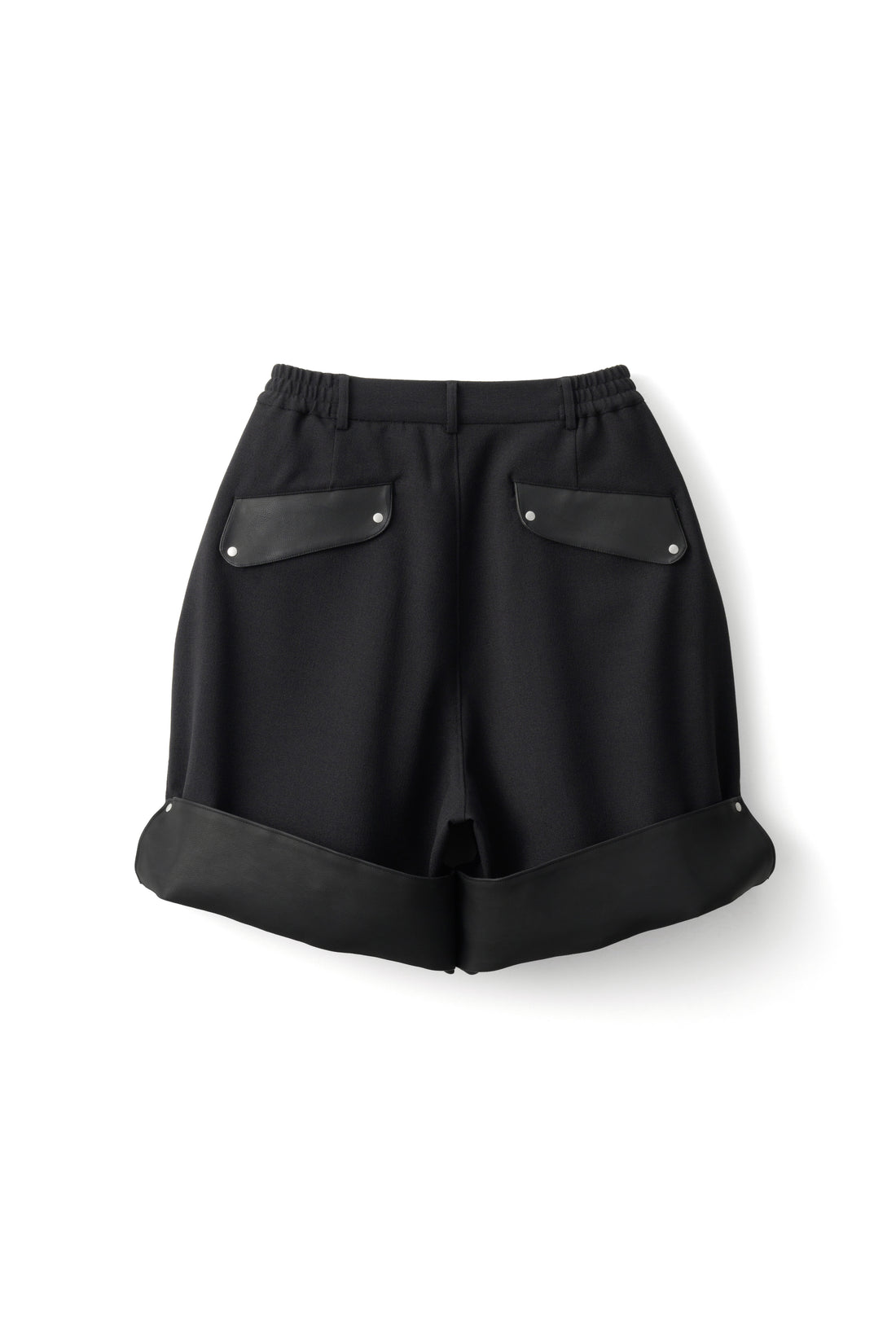 フットウェアブランドOAO(オーエーオー)のショーツLES ARCS SHORTS BLACK(レザルクショーツ)
