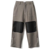 フットウェアブランドOAO(オーエーオー)のトラウザーズLES ARCS TROUSERS KHAKI(レザルクトラウザーズ)