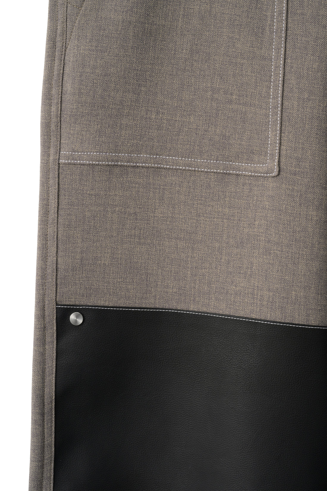フットウェアブランドOAO(オーエーオー)のトラウザーズLES ARCS TROUSERS KHAKI(レザルクトラウザーズ)