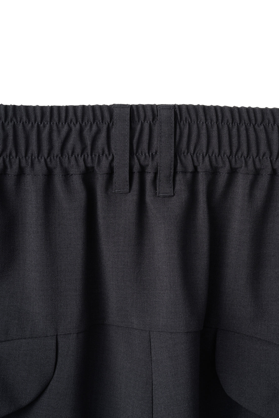 THE CURVE SHORTS (DARK GRAY)