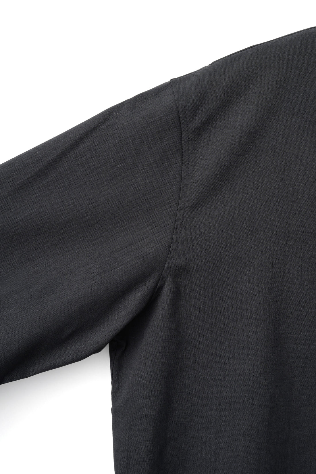 LOOP BUTTON PULLOVER SHIRT (Black)