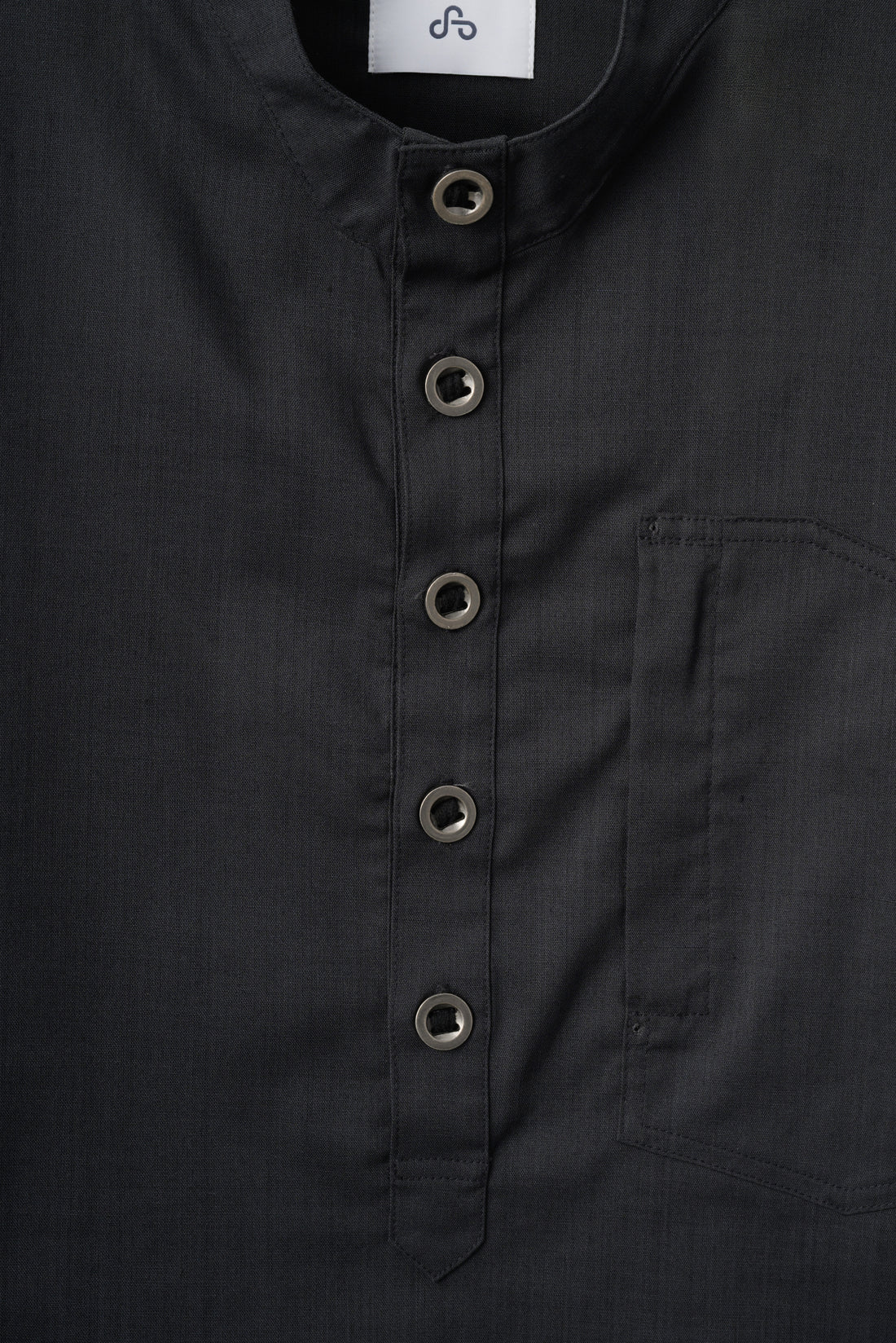 LOOP BUTTON PULLOVER SHIRT (Black)