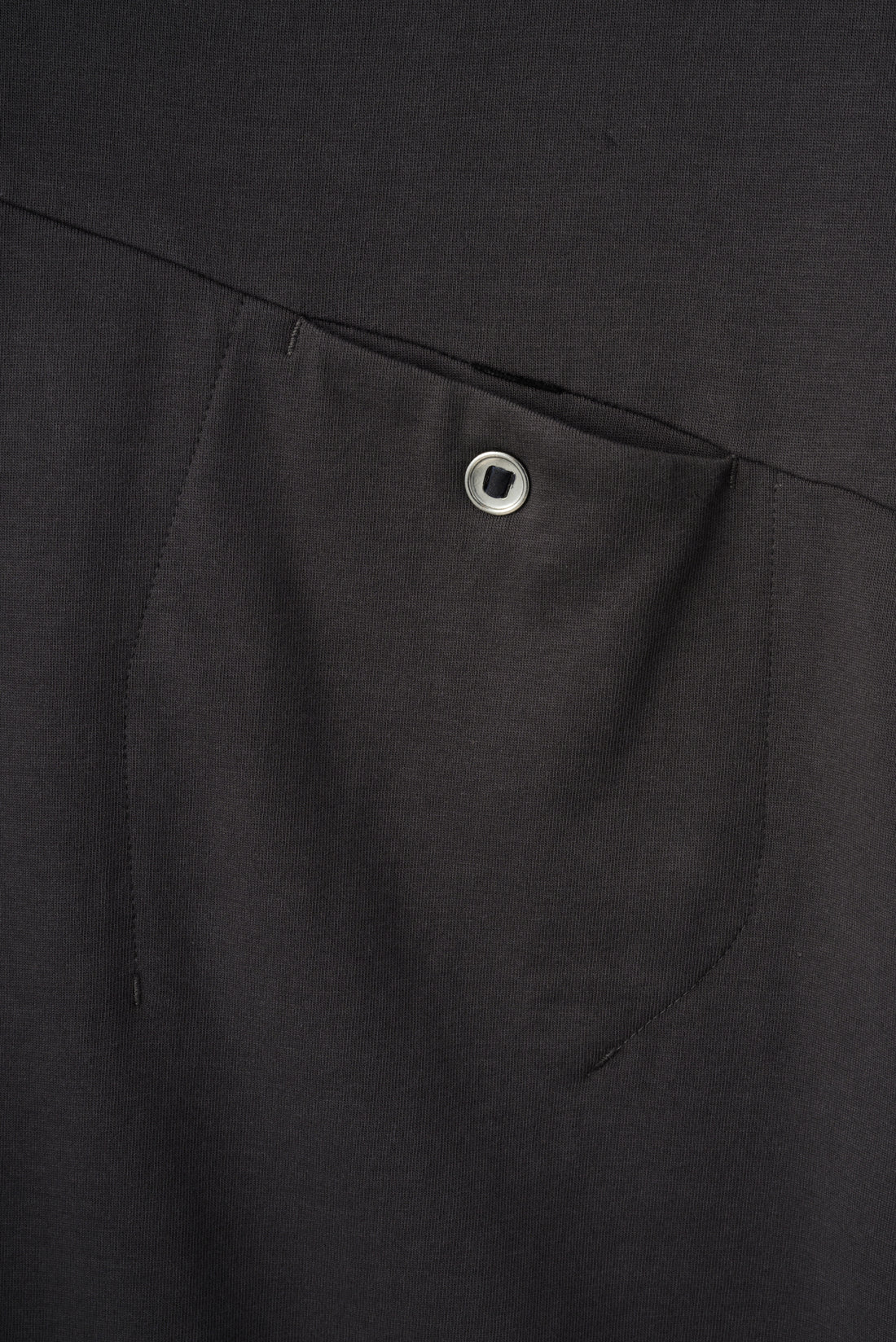 LOOP POCKET T-SHIRT (Dark Gray)
